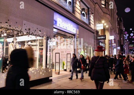 Bershka magasin sur Oxford Street, London, England, UK Banque D'Images