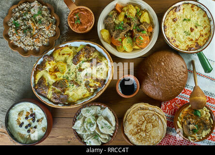 La cuisine classique du xixe siècle russe , un assortiment de plats, vue d'en haut. Banque D'Images