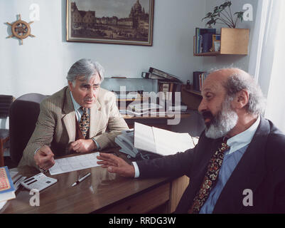 ELBFLORENZ-5 Voir mit KARL MICHAEL VOGLER als Bernd Sudheimer Regie : Frank Josef Gottlieb aka. Gute Freunde, schlechte Freunde / Überschrift : ELBFLORENZ / BRD 1994 Banque D'Images