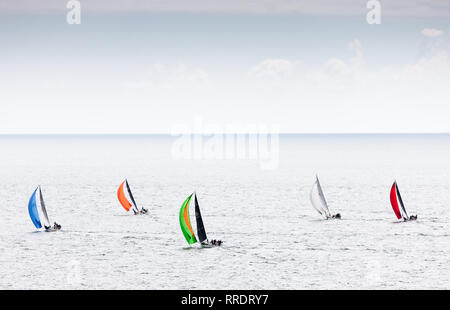 Myrtleville, Cork, Irlande. 16 juillet, 2018. Yachts participant à la Volvo la Semaine de Cork régate biennale off Crosshaven Co. Cork, Irlande. Banque D'Images