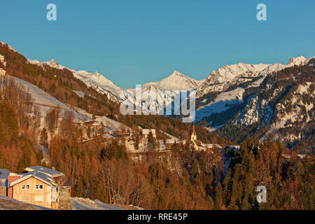 Coucher du soleil d'hiver en grosses Walsertal/grande vallée Walser près de Blons village - Blons, Vorarlebrg, Autriche Banque D'Images