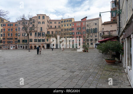 Vue du Campo di Ghetto Nuovo, dans l'ancien ghetto juif de Venise. À partir d'une série de photos de voyage en Italie. Date de la photo : Lundi, Février 11, 201 Banque D'Images