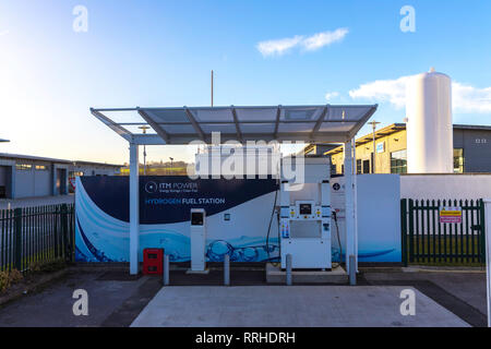 La station à hydrogène. L'hydrogène généré sur place à l'aide de l'eau et l'excès d'électricité éolienne d'électrolyseurs via fabriqués par ITM Power, Sheffield Banque D'Images