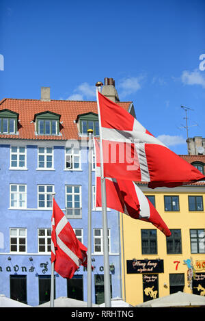 Nyhavn (littéralement : New Harbour), 17e siècle, au bord de canal et de divertissement à Copenhague, Danemark Banque D'Images