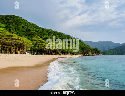 Playa Cristal, Parc Naturel National Tayrona, département de Magdalena, Caraïbes, Colombie, Amérique du Sud Banque D'Images