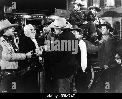 STAGECOACH 1939 Berton Churchill Duke R. Lee comme shérif John Wayne Andy Devine George Bancroft réalisé par John Ford Walter Wanger Productions / United Artists Banque D'Images