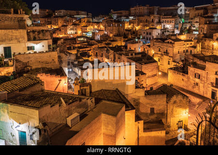 Les sassi de Matera. Magie de la nuit. L'UNESCO Banque D'Images