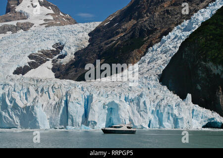 Voile à glacier Perito Moreno à El Calafate, en Patagonie, Argentine Banque D'Images