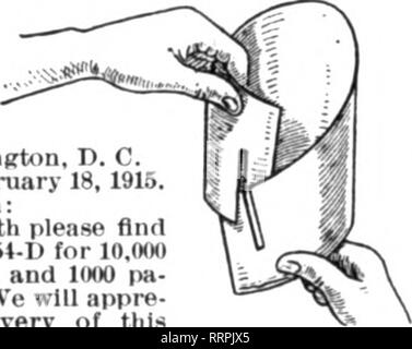 . Les fleuristes [microforme] examen. La floriculture. 110 Le Floristst^J w 25 mars 18i&amp ;. PITTSBURGH. La nouvelle maison de négoce, le commerce a pris beaucoup d'intérêt à l'inspection du nouveau bâtiment de la fleur coupée de Pittsburgh Co.. occupé il y a seulement quelques jours. Le Duildins est de 40x110 pieds, trois histoires. Le premier étage est la vente avec les refroidisseurs de fleurs coupées ; le deuxième étage, bureau et show room pour en faire des paniers et des fournitures de tout genre ; le troisième étage, fil design shop et pièce de stockage. Le sous-sol contient une grande chambre froide de wild smilax, galax et de fougères, avec des machines de réfrigération automatique. Banque D'Images