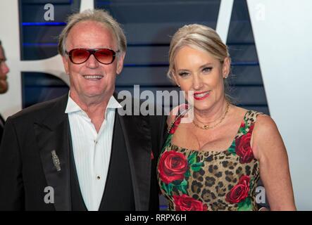 Peter Fonda et Margaret DeVogelaere assister à la Vanity Fair Oscar Party à Wallis Annenberg Center for the Performing Arts à Beverly Hills, Los Angeles, USA, le 24 février 2019. Dans le monde d'utilisation | Banque D'Images