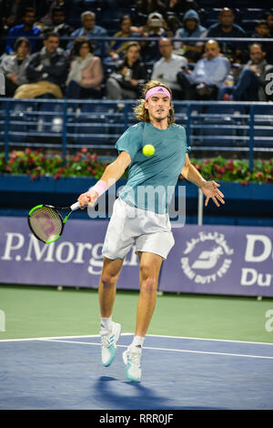 Dubaï, Émirats arabes unis. 26 février 2019. Stefanos Tsitsipas de Grèce sur son chemin vers la victoire contre Mathew Ebden d'Australie dans la ronde de 32 au 2019 Dubai Duty Free Tennis Championships. Tsitsipas a gagné 6-4, 3-6, 6-3 Banque D'Images