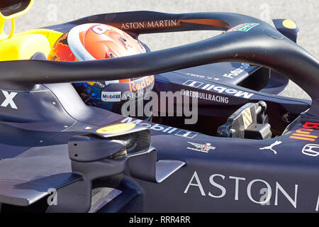 Pierre Gasly (Aston Martin Racing Red Bull) RD15 voiture, vu en action au cours de l'hiver jours d'essais sur le circuit de Catalunya à Montmelo (Catalogne). Banque D'Images