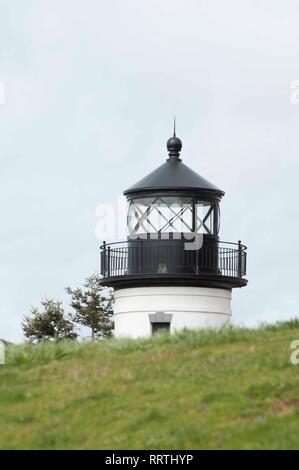 Phare de l'amirauté est situé à l'embouchure de la baie de l'amirauté et de l'Amirauté sur Whidbey Island dans l'État de Washington, USA. Banque D'Images