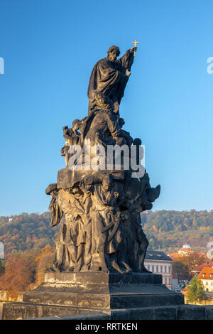 Prague - la Saint François Xavier statue du pont Charles par F. M. Brokof (1711). Banque D'Images