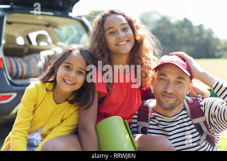 Portrait heureux père et filles Banque D'Images