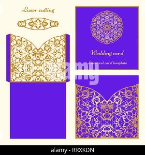 Invitation de mariage ou d'une carte de vœux avec ornement classique. Photo adapté à la découpe au laser ou l'impression. Modèle d'or sur fond bleu. Vector Illustration de Vecteur