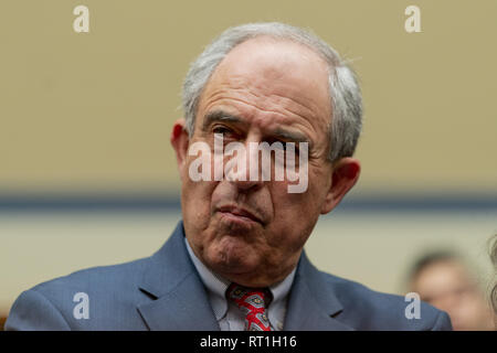 Washington, District de Columbia, Etats-Unis. Feb 27, 2019. MICHAEL COHEN, avocat personnel LANNY DAVIS, comme Cohen témoigne devant le Comité de surveillance de la Chambre, le 27 février 2019 Credit : Douglas Christian/ZUMA/Alamy Fil Live News Banque D'Images