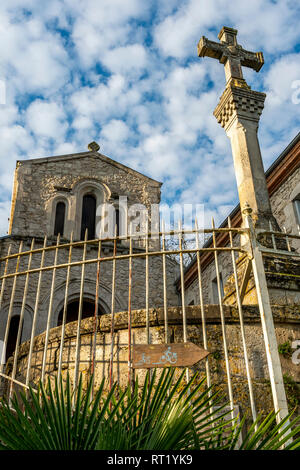 Chemin de croix du Calvaire surplombant la ville historique de Moissac, Tarn et Garonne, France 82 l'Europe Banque D'Images