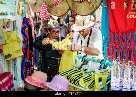 Cartagena Colombie, shopping shopper shoppers magasins marché marchés achats vendre, magasin de détail magasins entreprises d'affaires, vente d'exposition Banque D'Images