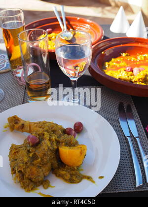 Cuisine traditionnelle en classe Médina de Fès, Maroc Banque D'Images