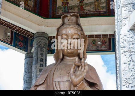 Kuan Yin, déesse de la pitié, à la Kek Lok Si Temple Bouddhiste chinois, George Town, Penang, Malaisie. Banque D'Images