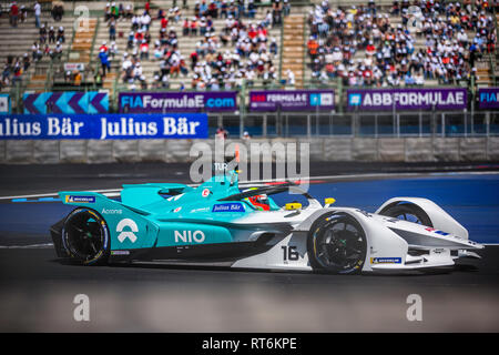 La ville de Mexico, Mexique - 16 Février 2019 : Autodromo Hermanos Rodriguez. Mexico E-prix. Le pilote de l'équipe Formule E NIO Oliver Turvey au no 16, la course à la Mexico City E-prix. Banque D'Images