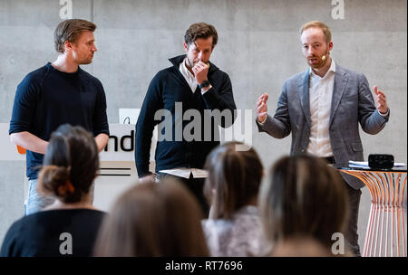 Berlin, Allemagne. 28 Février, 2019. Les membres du conseil d'Zalando David Schneider (l-r), Robert Gentz et Rubin Ritter présente les chiffres annuels pour 2018 lors d'une conférence de presse au siège de la nouvelle société à Friedrichshain. Crédit : Bernd von Jutrczenka/dpa/Alamy Live News Banque D'Images