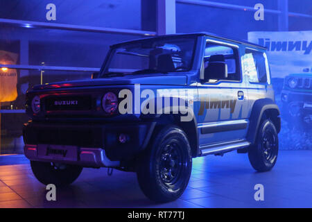 Gdansk, Pologne le 27 février 2019, le nouveau modèle de voiture Jimny Suzuki présentation au cours de la Suzuki Jimmy Road Show. La voiture a été présenté dans le moteur de l'entreprise Mitsubishi et l'Centrum Suzuki concessionnaire automobile à Gdansk. Jimmy est l'un des plus populaires du modèle Suzuki Motors Pologne. © Vadim Pacajev / Alamy Live News Banque D'Images