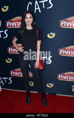 Los Angeles, CA, USA. Feb 27, 2019. Natalee Linez aux arrivées pour les chats jouer l'ouverture, le Pantages Theatre, Los Angeles, CA le 27 février 2019. Credit : Priscilla Grant/Everett Collection/Alamy Live News Banque D'Images