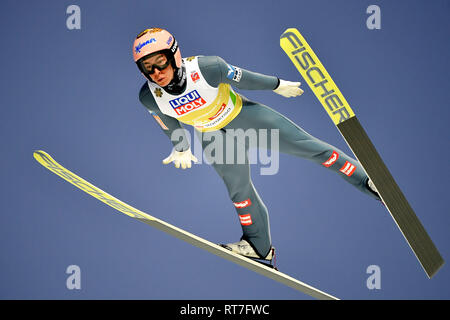 Stefan KRAFT (AUT), saut, action, simple action, seule image, cut out, full body shot, figure d'ensemble. La qualification, le Saut à Ski Hommes individuel Tremplin normal, saut à ski, Normal Hill *Championnats du Monde de ski nordique 2019 à Seefeld/Autriche du 19.02.-03.03.2019. Dans le monde d'utilisation | Banque D'Images