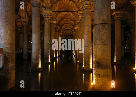 La Citerne Basilique - réservoir d'eau souterrain construit par l'Empereur Justinianus au 6ème siècle, Istanbul, Turquie Banque D'Images