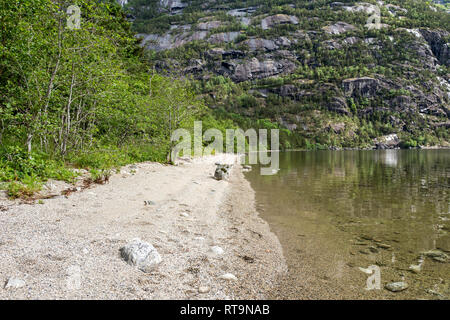 Eidfjordvatnet, un lac moraine dans la municipalité de Eidfjord en Hordaland County, Norvège Banque D'Images