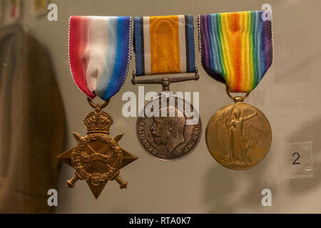 1914-15 étoiles, Médaille de guerre britannique, Médaille de la Victoire (aussi appelé l'Inter-Allied Médaille de la Victoire) sur l'affichage, York Castle Museum, York, Yorkshire, UK. Banque D'Images