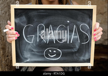 Tableau noir avec le mot merci écrit à la main Banque D'Images