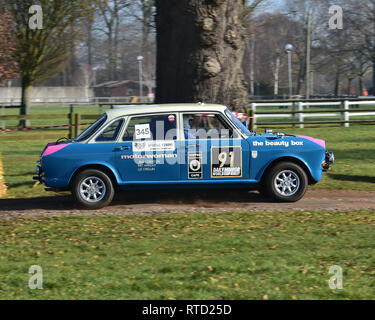 Patrick Walker, Austin 1800, la race, l'étape de rallye rétro, Dimanche 24 Février, 2019, rétro, nostalgie, sport, voitures, véhicules, course, voitures classiques, Banque D'Images