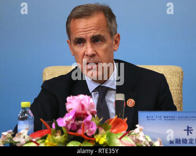 Beijing, Chine. Nov 6, 2018. Conseil de stabilité financière (CSF) président, Mark Carney, prononce une allocution à une conférence de presse conjointe à la troisième Table ronde '16' à Beijing le 6 novembre 2018. Le groupe a appelé à "l'amélioration de la gouvernance économique mondiale basée sur les principes de consultation, de coopération et de prestations pour tous." Le groupe a également exprimé des préoccupations de protectionnisme commercial. Credit : Todd Lee/ZUMA/ZUMAPRESS.com/Alamy fil Live News Banque D'Images