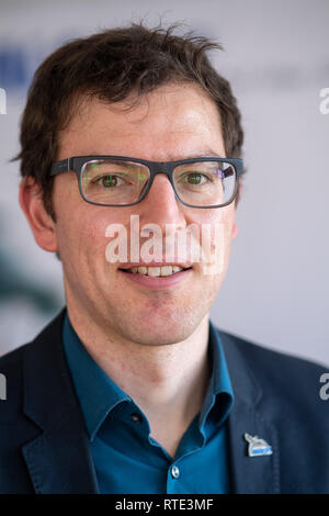 Stuttgart, Allemagne. 28 Février, 2019. Johannes Enssle, chef de la Nabu environmental association de Bade-Wurtemberg, est au bureau du Nabu lors d'une entrevue conjointe avec l'organisation environnementale Bund. Crédit : Sébastien Gollnow/dpa/Alamy Live News Banque D'Images