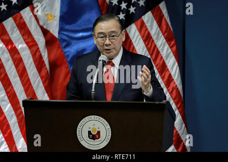 Pasay City, Philippines. 1er mars 2019. Secrétaire des affaires étrangères philippin Teodoro Locsin parle au cours d'une conférence de presse conjointe avec le secrétaire d'État américain Michael Pompeo (pas dans le photo) à Pasay City, Philippines, le 1 mars 2019. Credit : Rouelle Umali/Xinhua/Alamy Live News Banque D'Images