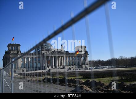 Berlin, Allemagne. 28 Février, 2019. Le Reichstag de Berlin, Allemagne, ville de Berlin, 28.février 2019. Crédit : Frank May | utilisée dans le monde entier/dpa/Alamy Live News Banque D'Images