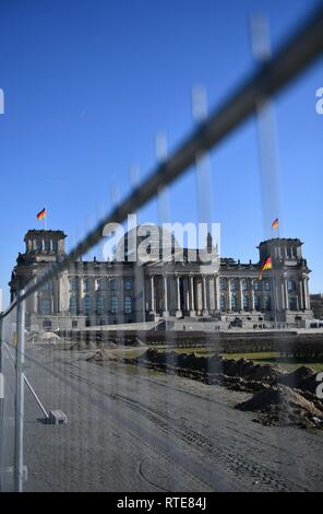 Berlin, Allemagne. 28 Février, 2019. Le Reichstag de Berlin, Allemagne, ville de Berlin, 28.février 2019. Crédit : Frank May | utilisée dans le monde entier/dpa/Alamy Live News Banque D'Images