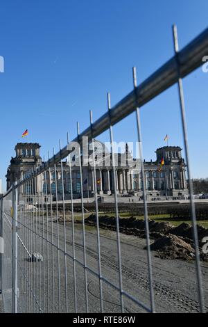 Berlin, Allemagne. 28 Février, 2019. Le Reichstag de Berlin, Allemagne, ville de Berlin, 28.février 2019. Crédit : Frank May | utilisée dans le monde entier/dpa/Alamy Live News Banque D'Images