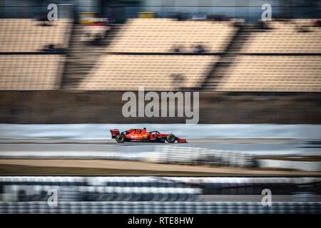 Barcelone, Espagne. 06Th Mar, 2019. SEBASTIAN VETTEL (GER) de l'écurie Ferrari, disques durs dans sa SF90 pendant huit jours de l'hiver Formule 1 essais au Circuit de Catalunya Crédit : Matthias Rickenbach/Alamy Live News Banque D'Images