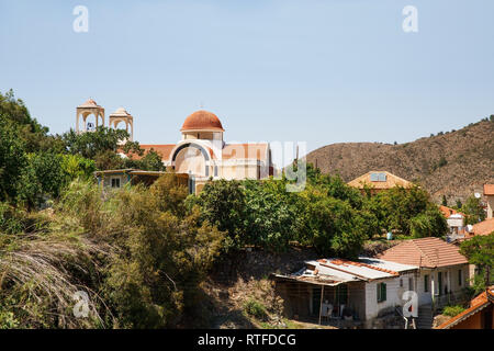 Ancienne église du village à Kakopetria, Chypre. Banque D'Images