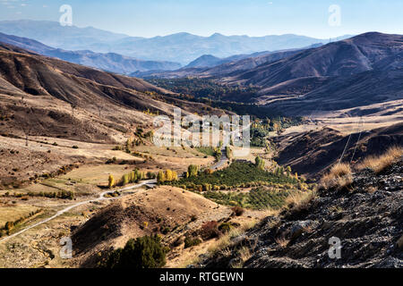 La vallée de Yeghegis, Vayots Dzor province, l'Arménie Banque D'Images