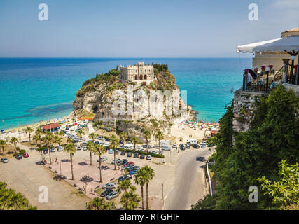 Vue aérienne de Santa Maria dell'Isola - Tropea, Calabre, Italie Banque D'Images