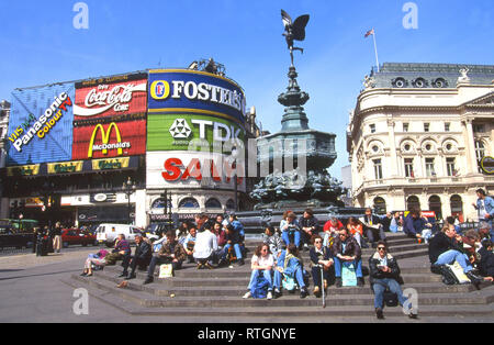 La photo doit être crédité ©Presse Alpha 015700 26/04/94 Piccadilly Circus à Londres Banque D'Images