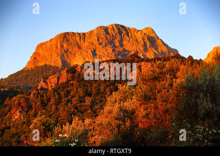 Le Puig Major dans la Serra de Tramuntana au coucher du soleil Banque D'Images