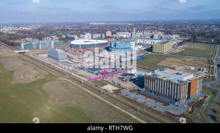 Stock photo aérienne de la Cambridge Università campus qui comprend l'hôpital Addenbrooke et l'hôpital Papworth Royal à Cambridge, Cambridgeshire, Royaume-Uni. Banque D'Images