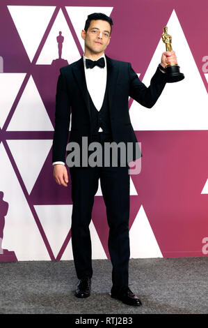 Rami Malek, gagnant du meilleur acteur pour "Bohemian Rhapsody", pose dans la salle de presse au cours de la 91e Academy Awards annuels au Kodak Theater à Hollywood, Californie le 24 février 2019. Banque D'Images