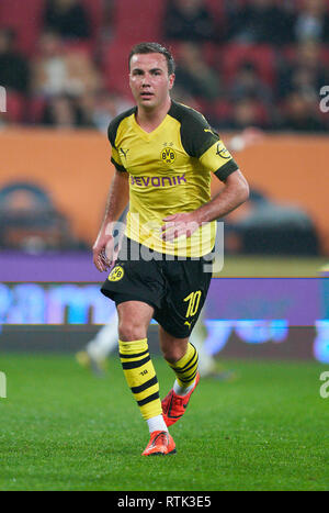 Augsburg, Allemagne. 06Th Mar, 2019. Mario GÖTZE, BVB 10 figure d'ensemble, action, image unique, simple action, FC AUGSBURG - Borussia Dortmund 2-1 - DFL RÈGLEMENT INTERDIT TOUTE UTILISATION DES PHOTOGRAPHIES comme des séquences d'images et/ou quasi-vidéo - 1.German Soccer League, Augsbourg, Mars 1, 2019, Saison 2018/2019 journée 24, BVB, Bavaria Crédit : Peter Schatz/Alamy Live News Banque D'Images